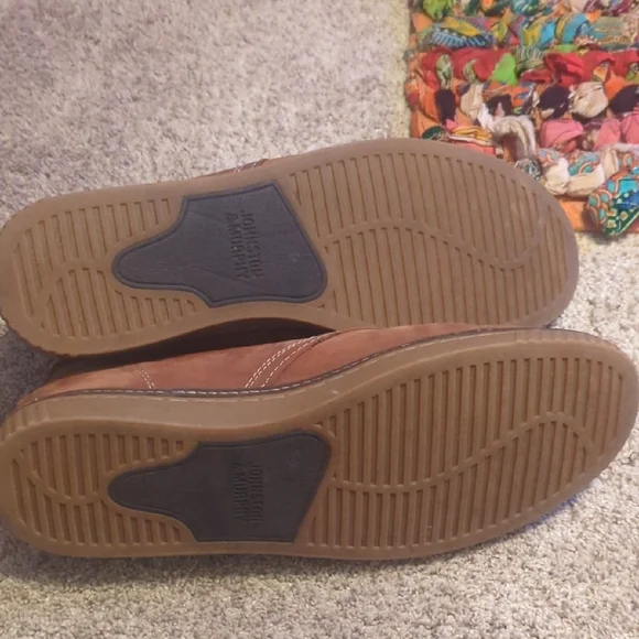 Johnston & Murphy Tan Leather Chukka Boots - Picture 6 of 7